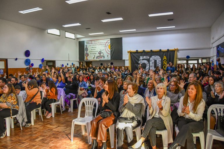 26-05 50 aniversario Escuela Especial N° 3 (6)