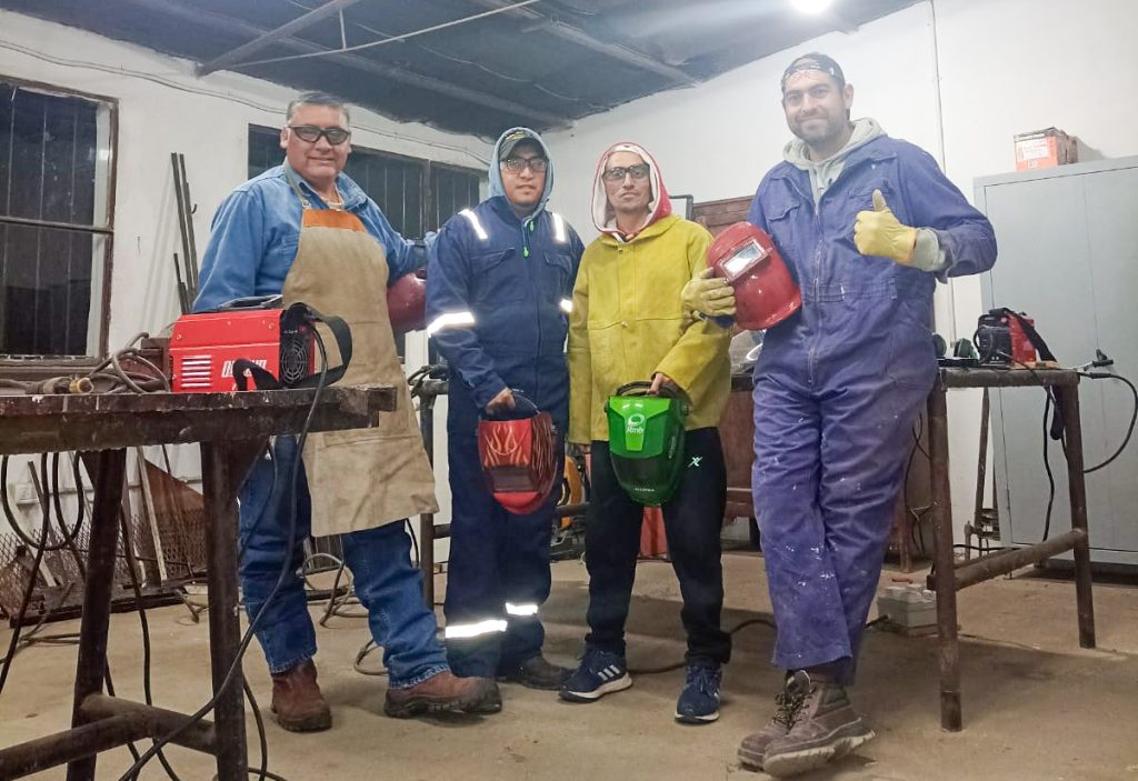 27-05 R.del Limay_ Piedra del Águila - Nucleamiento Educativo 6 Trayecto Formativo Herrería - FFB (4)