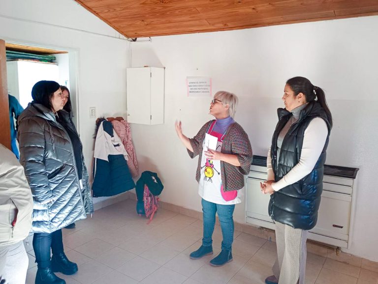 Encuentro con establecimientos educativos de Las Coloradas