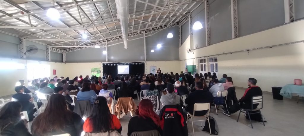 capacitación de auxiliares de servicio en Nqn (2)