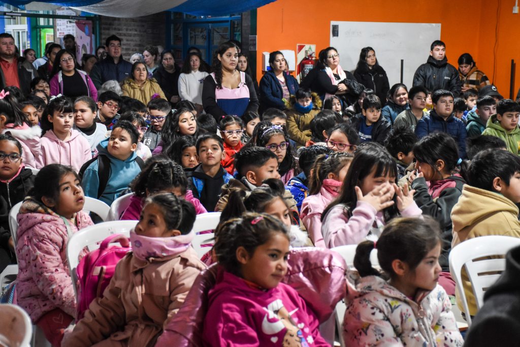 21-07 S.P Chañar- Reinauguracion de esc. N° 342 - Vuelven a esc. luego del incendio(28)