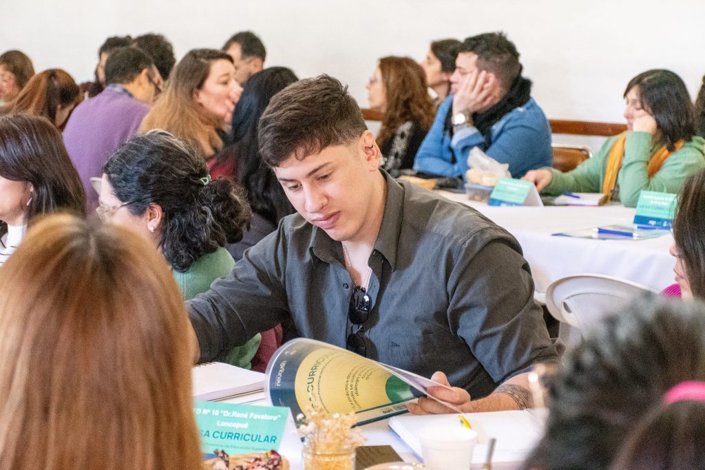 19-08 Zapala _ Inicio mesa Curricular (5)