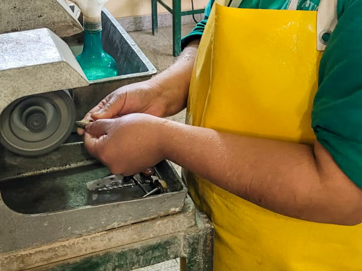 CFP 15 - Cortador y Pulidor de Rocas y Minerales (5)