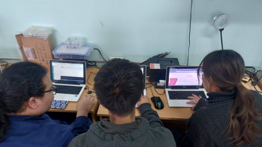 La EPET 15 creó una aplicación móvil de seguridad escolar