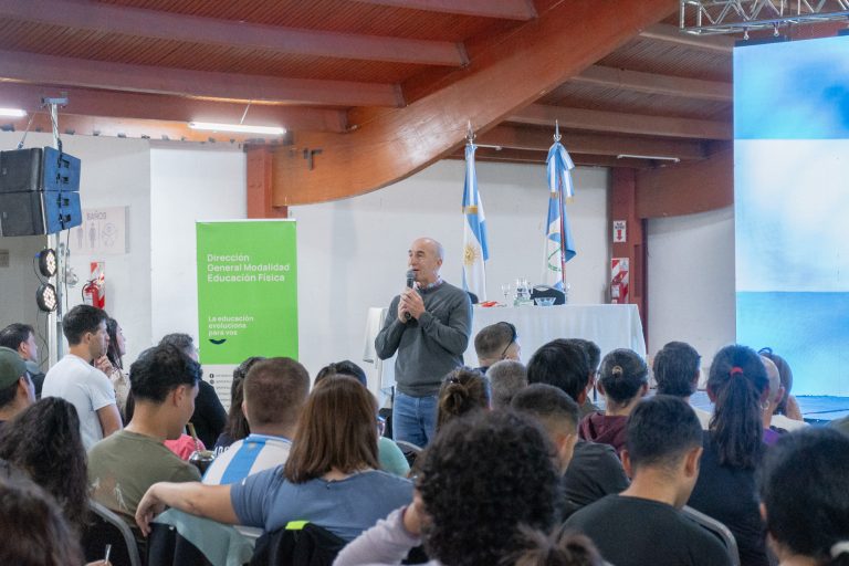 15-10 Congreso de Educación Física en espacio DUAM (13)