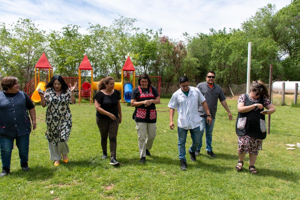 03-11- Sauzal Bonito - Recorrida visita candidatas vocales- Ruralidad_ Esc. N° 243 (79)