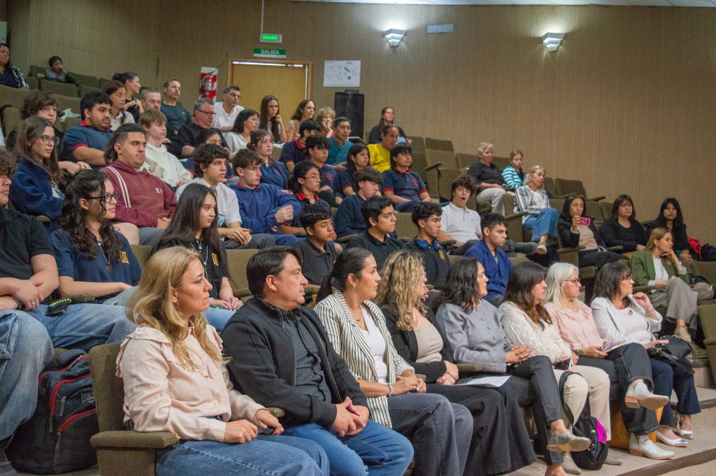 05- 11 NQN_ CPE _ Olimpiadas de Matematica (4)