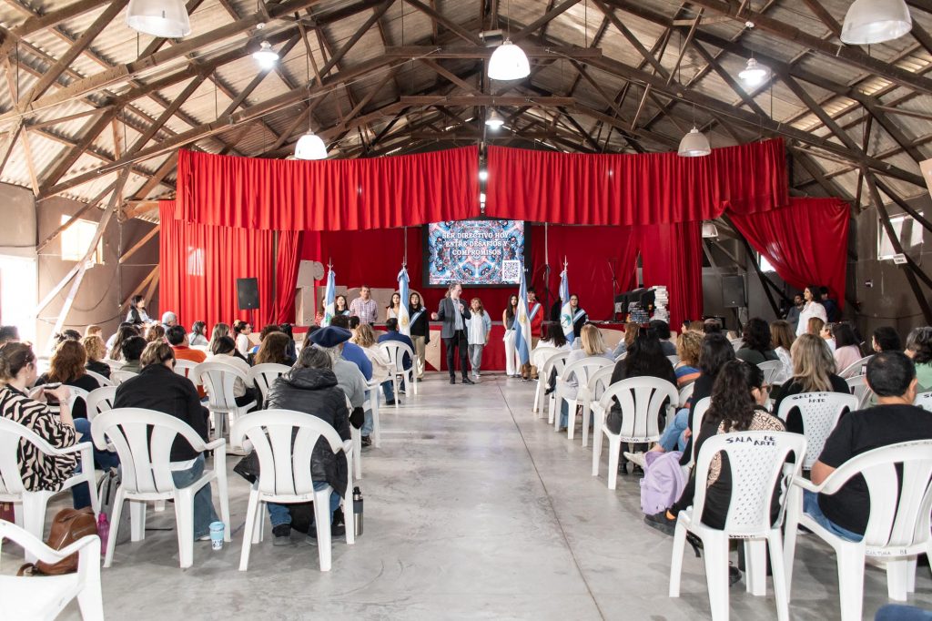 12-11- Plottier _1er Foro de Gestion educativa Secundaria _ Cristian Widman - Dir. de Secundaria (9)