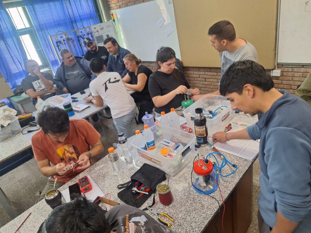 Capacitacion docente en hidrogeno verde Zapala - Energia Joven (4)