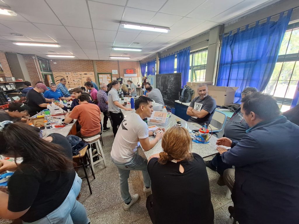 Capacitacion docente en hidrogeno verde Zapala - Energia Joven (9)