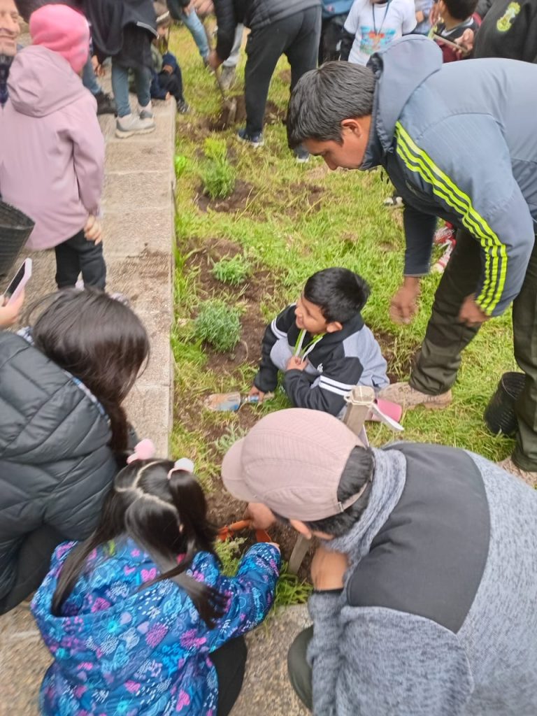 Jardines de San Martin de los Andes - visita de Dirección de nivel Inicial (7)
