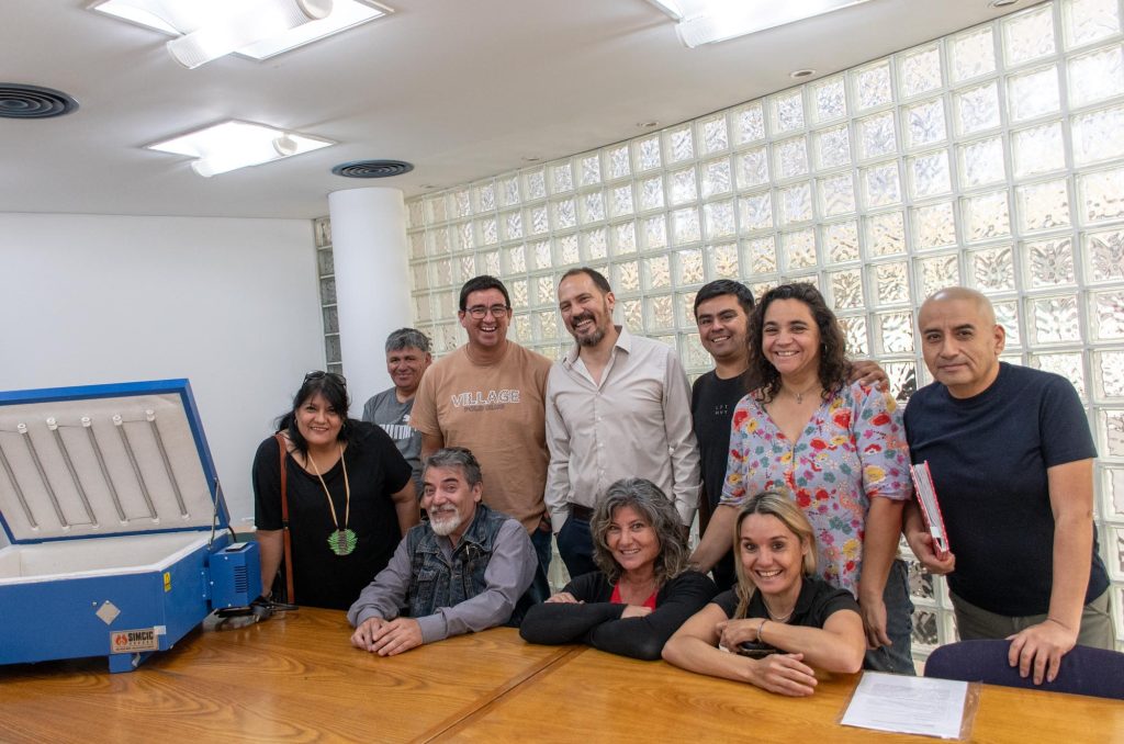 16-12- NQN - Entrega de horno de ceramica para docentes de arte Modalidad Privación de la Libertad (14)