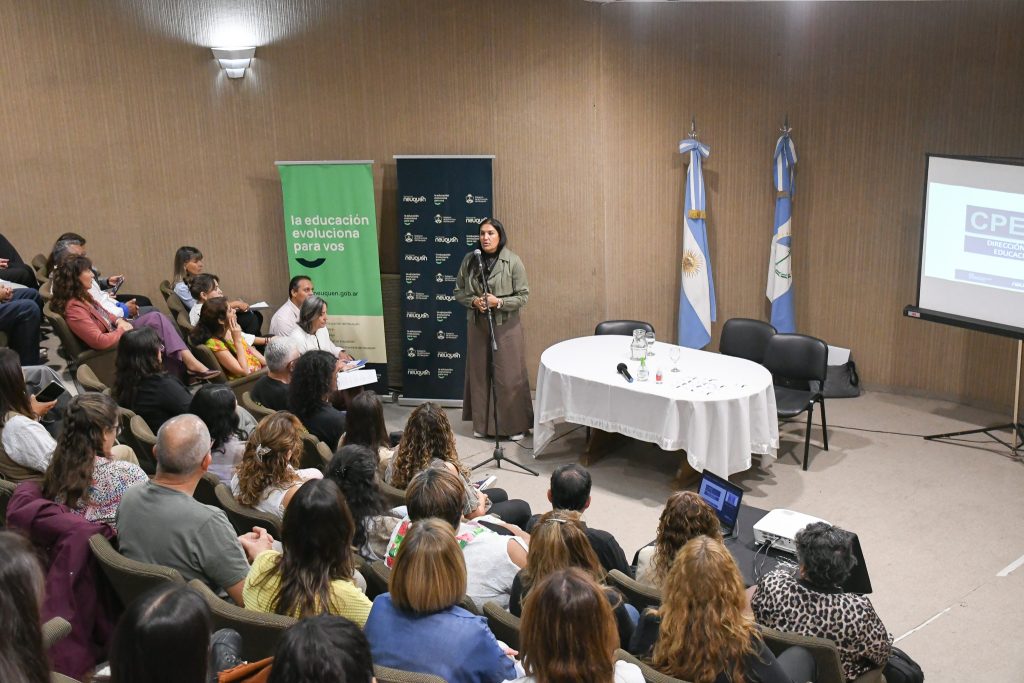 06-03 Recategorización de Escuelas Rurales (6)