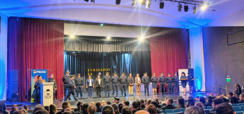 Acto de colacion del Instituto Superior en Seguridad del Neuquén (1)