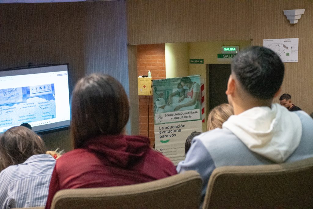 Educacion Domiciliaria y Hospitalaria-21