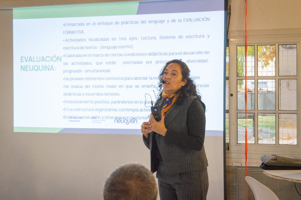 280526 Ana María Kaufman Charla Alfabetización (16)