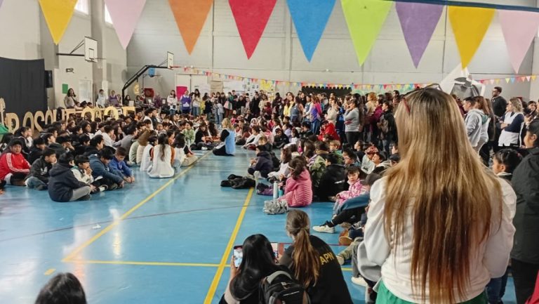 expo bosque escuelas de San Martin y Junin de los Andes (4)